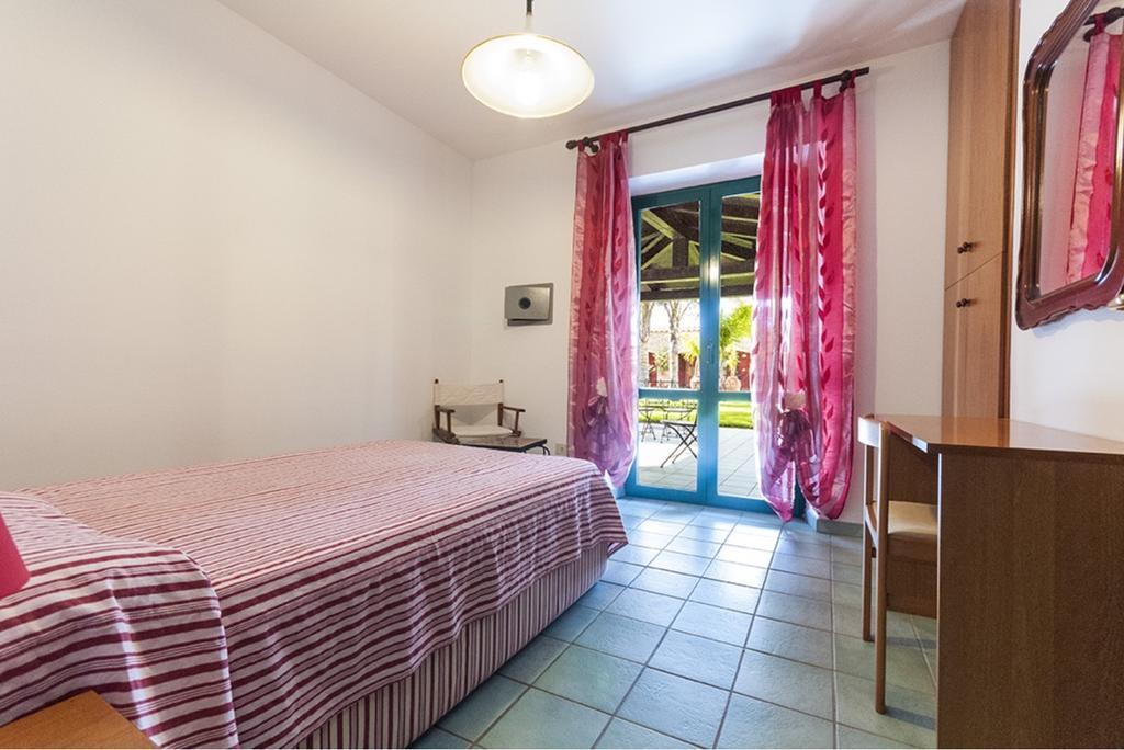 Casa Vacanze Villa Flumini Flumini di Quartu Kamer foto